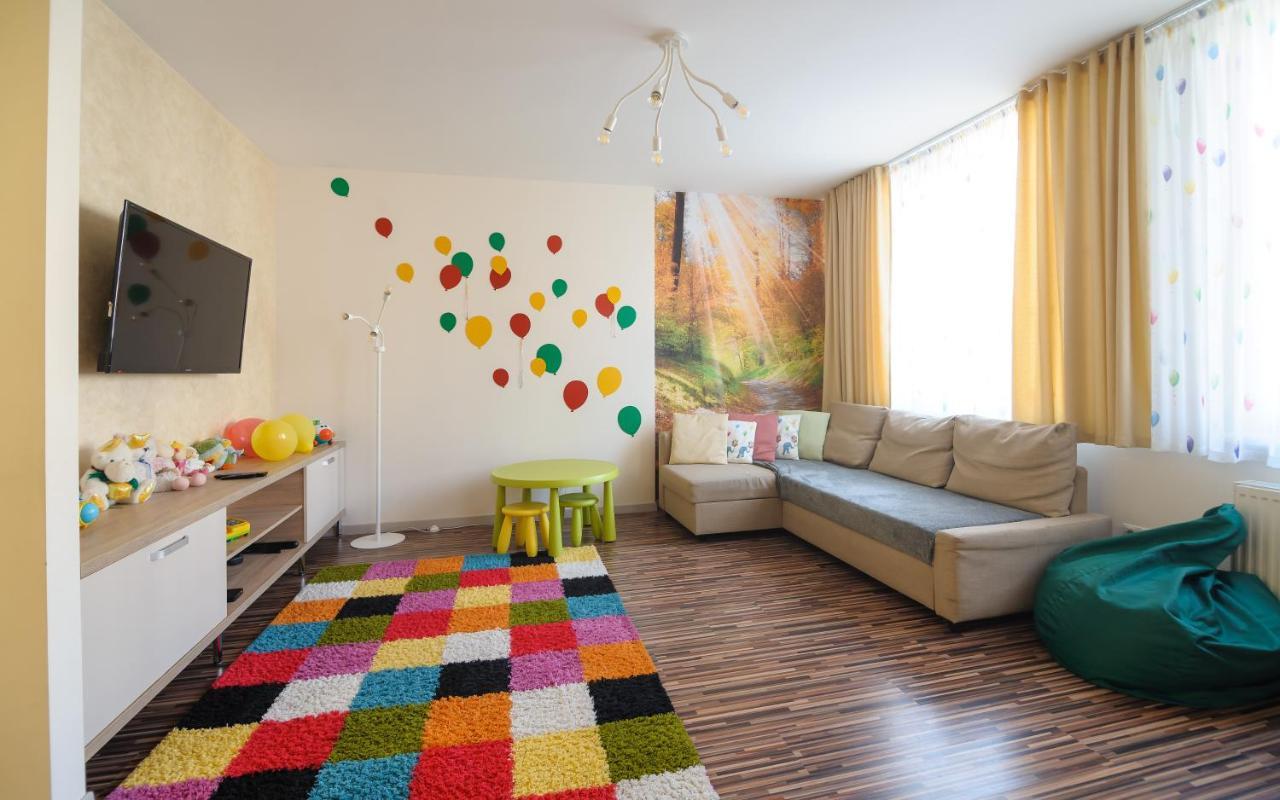 Colored Balloons - 3 Bedrooms, 3 Bathrooms, Equipped Large Apartments Lviv Exterior foto