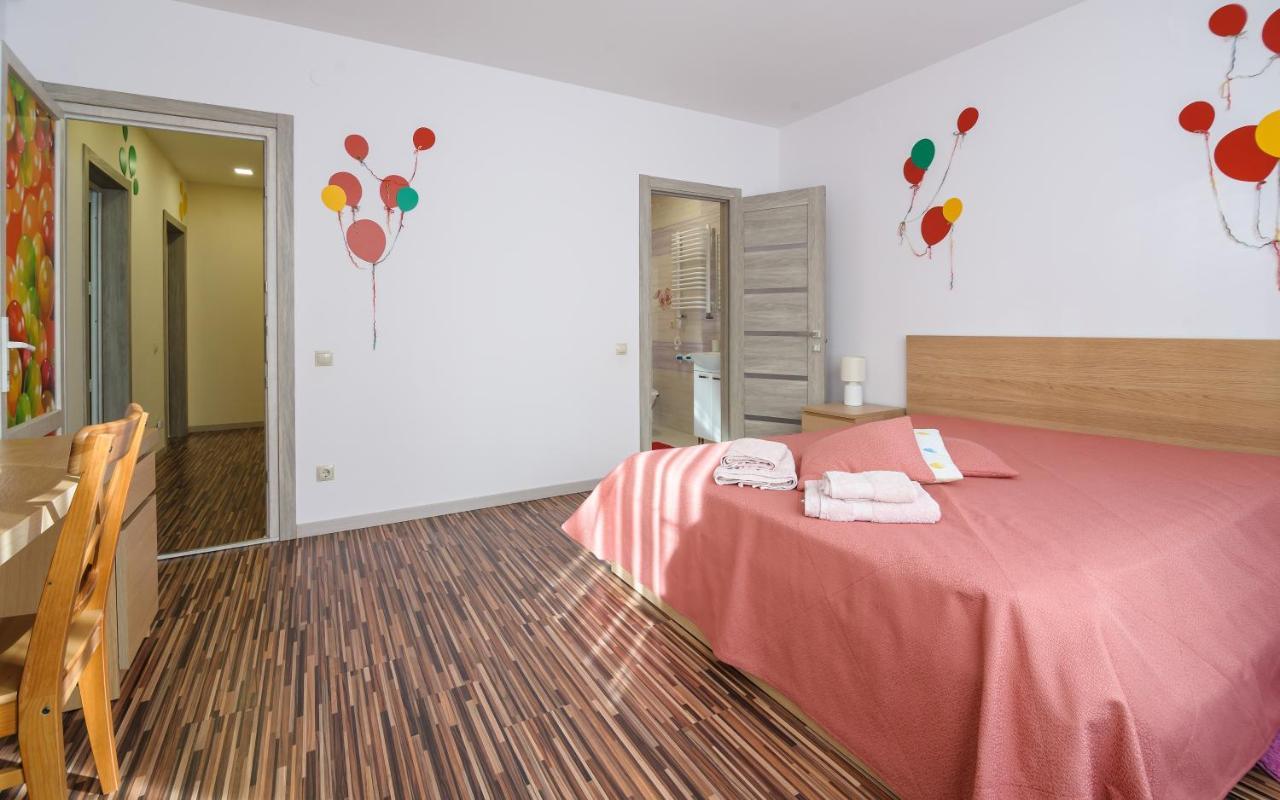 Colored Balloons - 3 Bedrooms, 3 Bathrooms, Equipped Large Apartments Lviv Exterior foto
