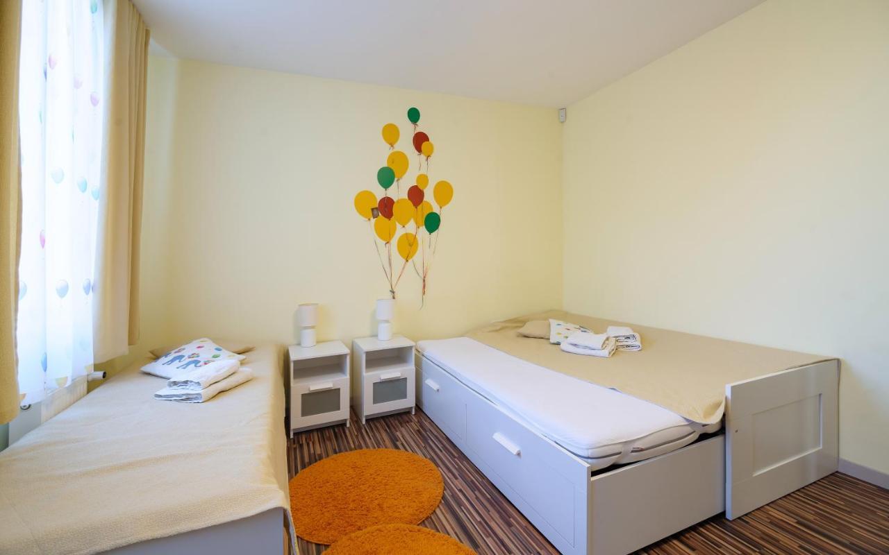 Colored Balloons - 3 Bedrooms, 3 Bathrooms, Equipped Large Apartments Lviv Exterior foto